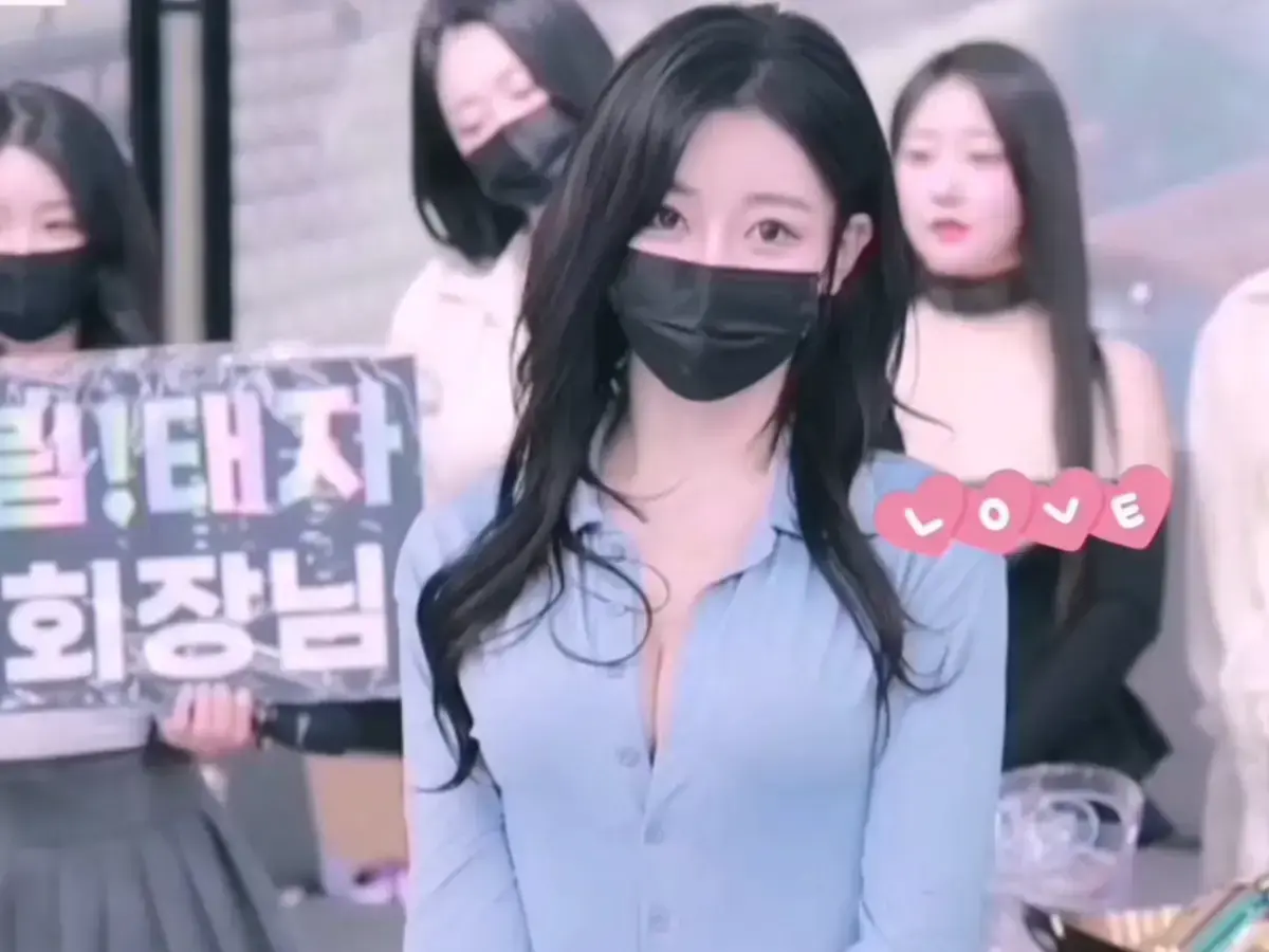 《BJ女团全员卸甲小黑屋》HD高清画质免费观看-韩国热舞女团未删减舞台合集