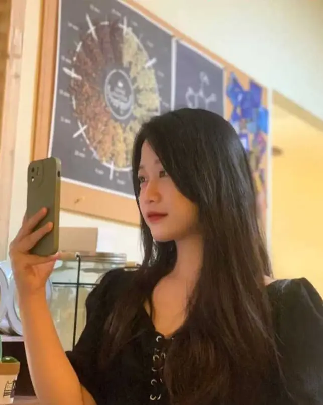 《杨家馅饼老板娘辛能能》无删减版-辛能能事件5分41秒完整视频高清在线-杨家馅饼老板娘家庭风波双人大战1080P免费观看