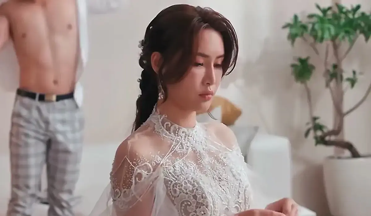 《小凤新婚》苏畅艾熙主演无删减全集在线观看-高清免费播放小凤新婚完整版-无需会员无广告云盘资源抢先看