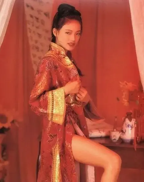 《舒淇舒掰掰》早期经典合集-舒掰掰大美女称呼由来揭秘-《舒淇阁楼经典照片合集》免费分享-网盘资源一键速播