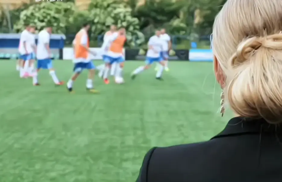 《Footballers'Moms》无删减版高清在线看-法国电影《足球队的女老板们》-1080P画质免费观看全集